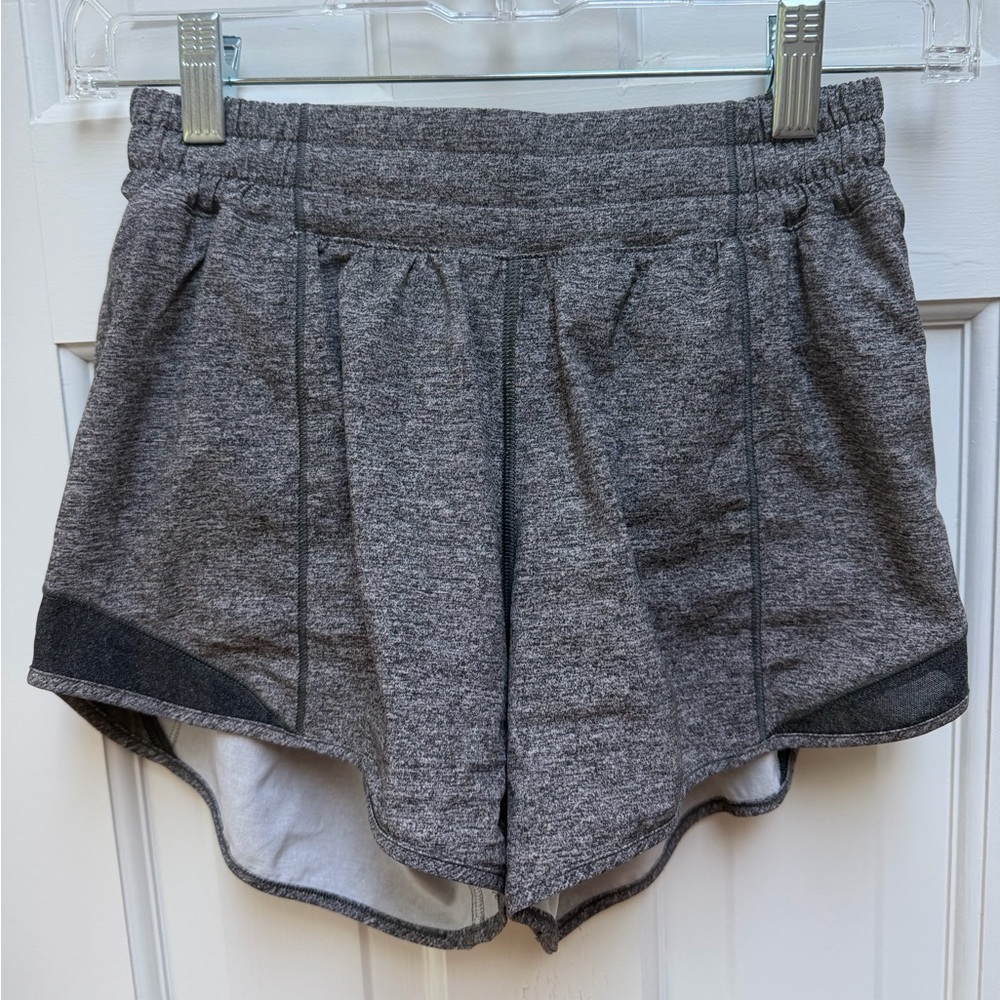 Lululemon Hotty Hot Lined Shorts Low Rise 4”